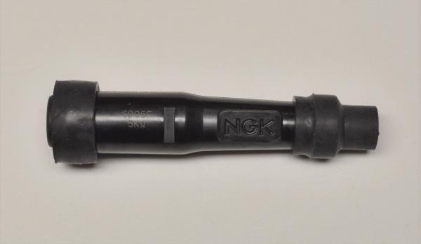 NGK - Zündkerzenstecker SD05F, schwarz, Stock-Nr 8022